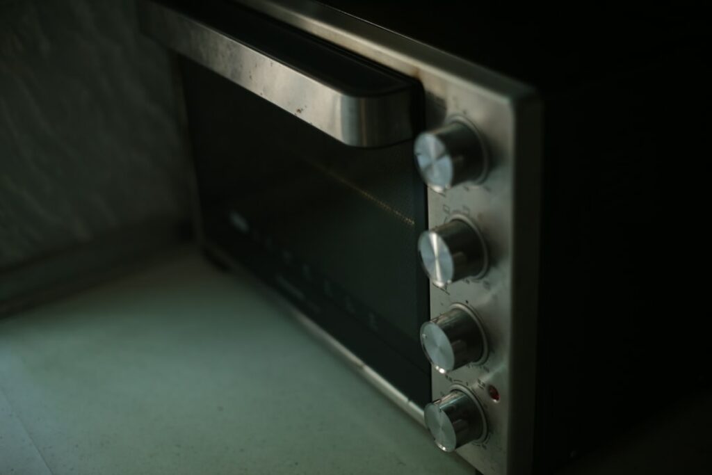white 4 burner gas stove
