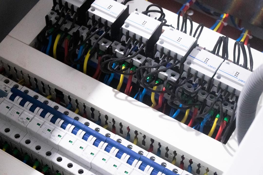 Changer une prise électrique en toute sécurité : le guide étape par étape