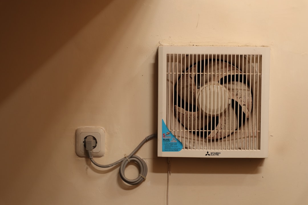 bathroom extractor fan